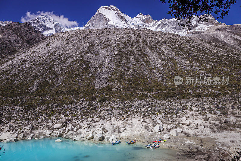 拉古纳帕隆(Paron lagoon)和斯诺佩带布兰卡的Cordillera——斯卡米什，秘鲁安第斯山脉